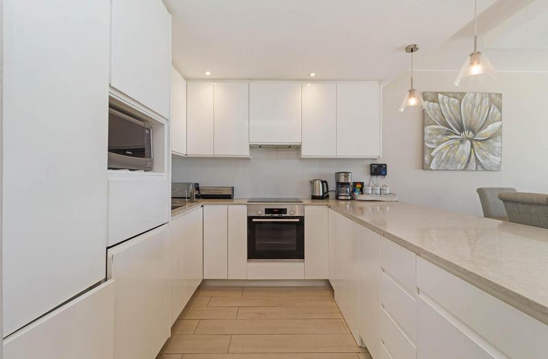 To Let 3 Bedroom Property for Rent in Dolphin Beach Western Cape